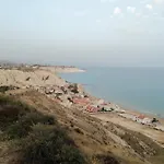 Al Faro Bed and Breakfast 3*