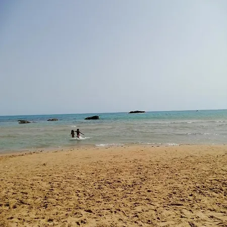 Al Faro Bed & Breakfast *