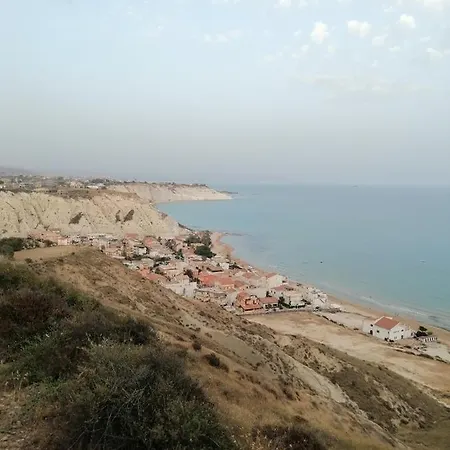Al Faro Bed & Breakfast *