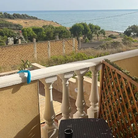 Al Faro Bed & Breakfast Realmonte